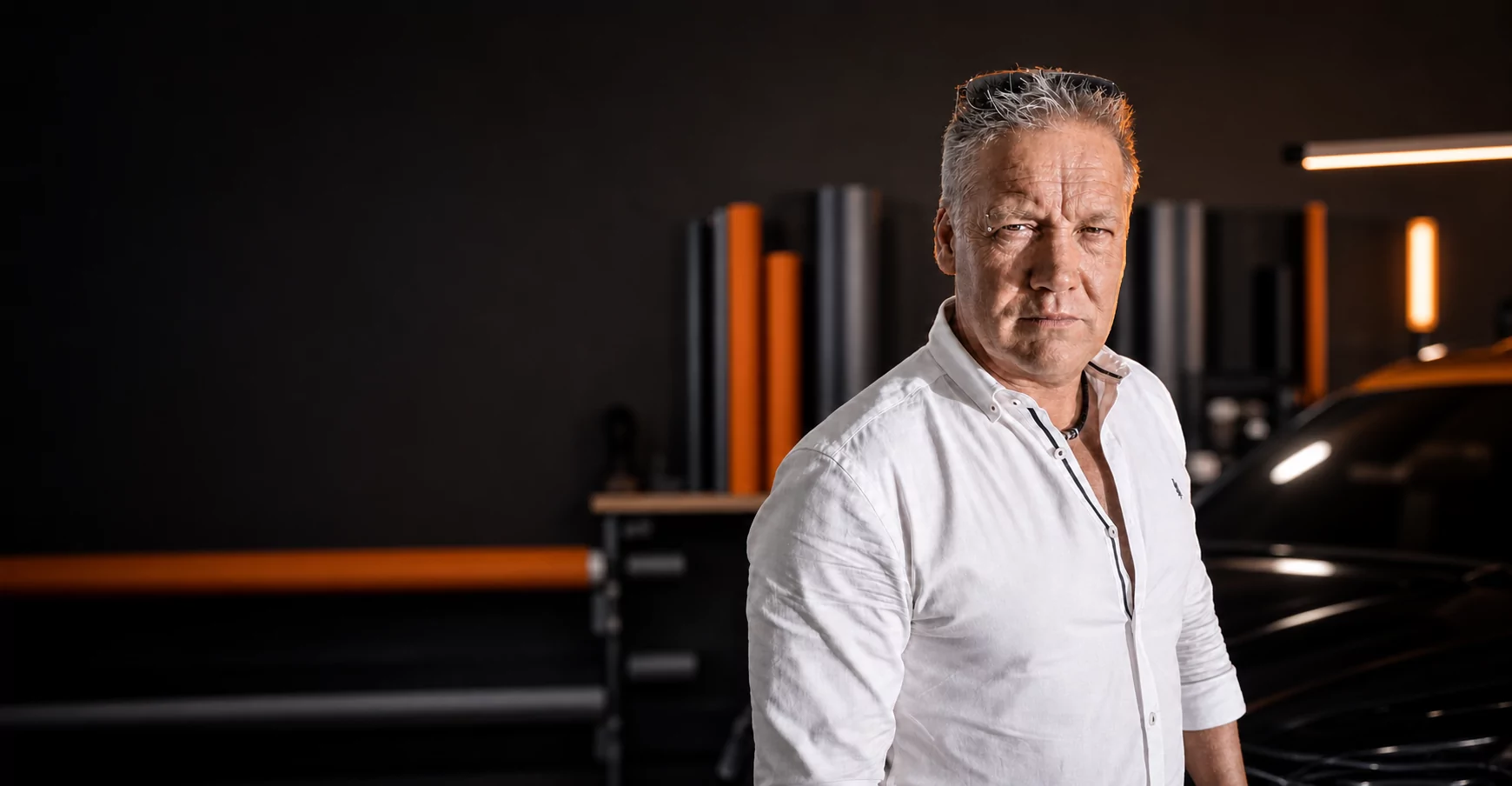 Sven von FolienFactory in der Werkstatt